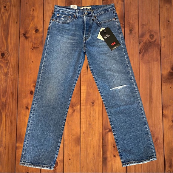 Levi's Wedgie Straight Fit Jeans - Picture 2 of 3